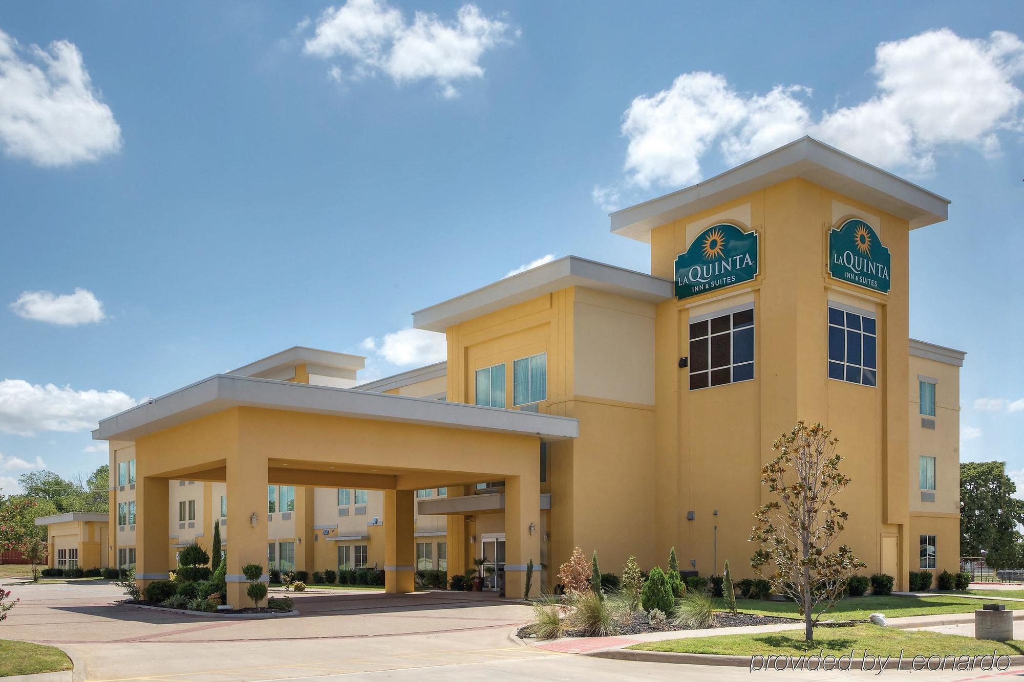 La Quinta Inn And Suites Joshua Zewnętrze zdjęcie